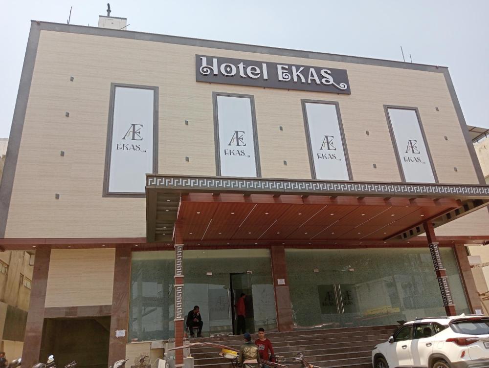 hotel ekas
