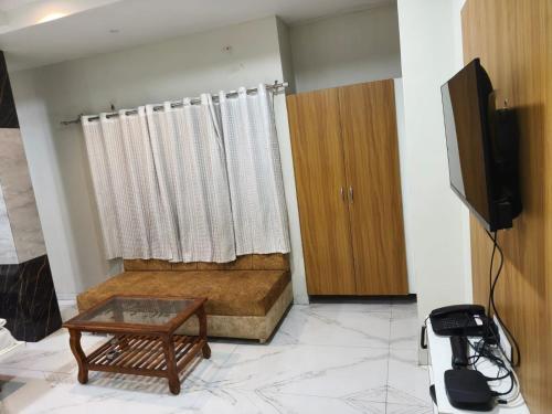 hotel anmol and resort