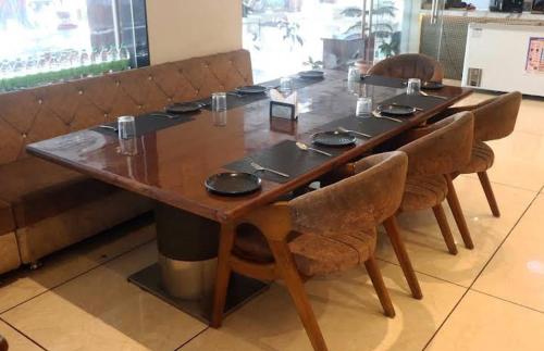 hotel anmol and resort