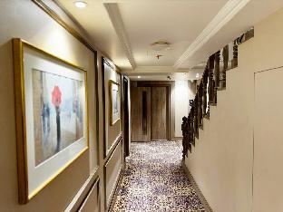 hotel lake view kashmir