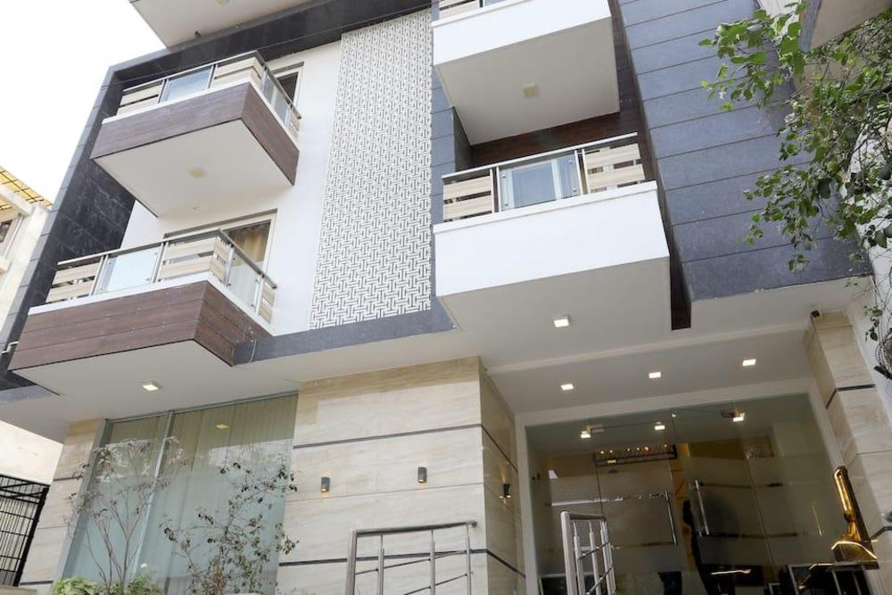 asian suites cyber park gurgaon