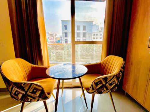 hotel amahi inn sector 48