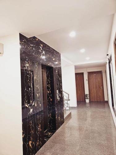 hotel amahi inn sector 48