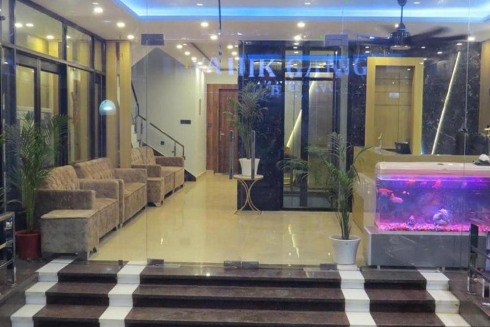hotel vaidik ganga near parmarth niketan