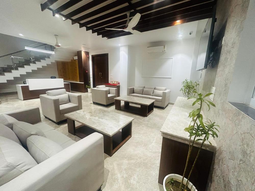 eminence the corbett