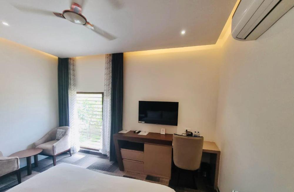 eminence the corbett