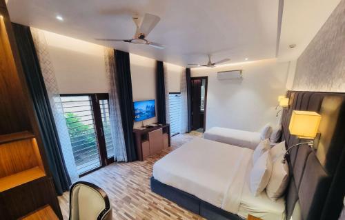 eminence the corbett