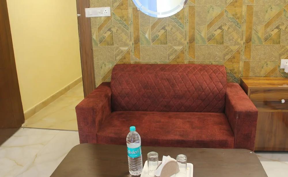 hotel kaushambhi grand