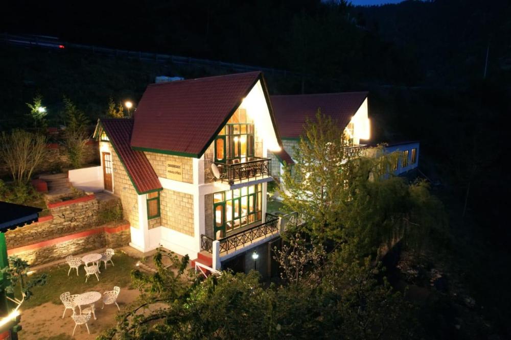 crossroads narkanda cottages