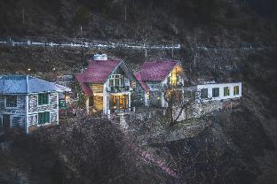 crossroads narkanda cottages