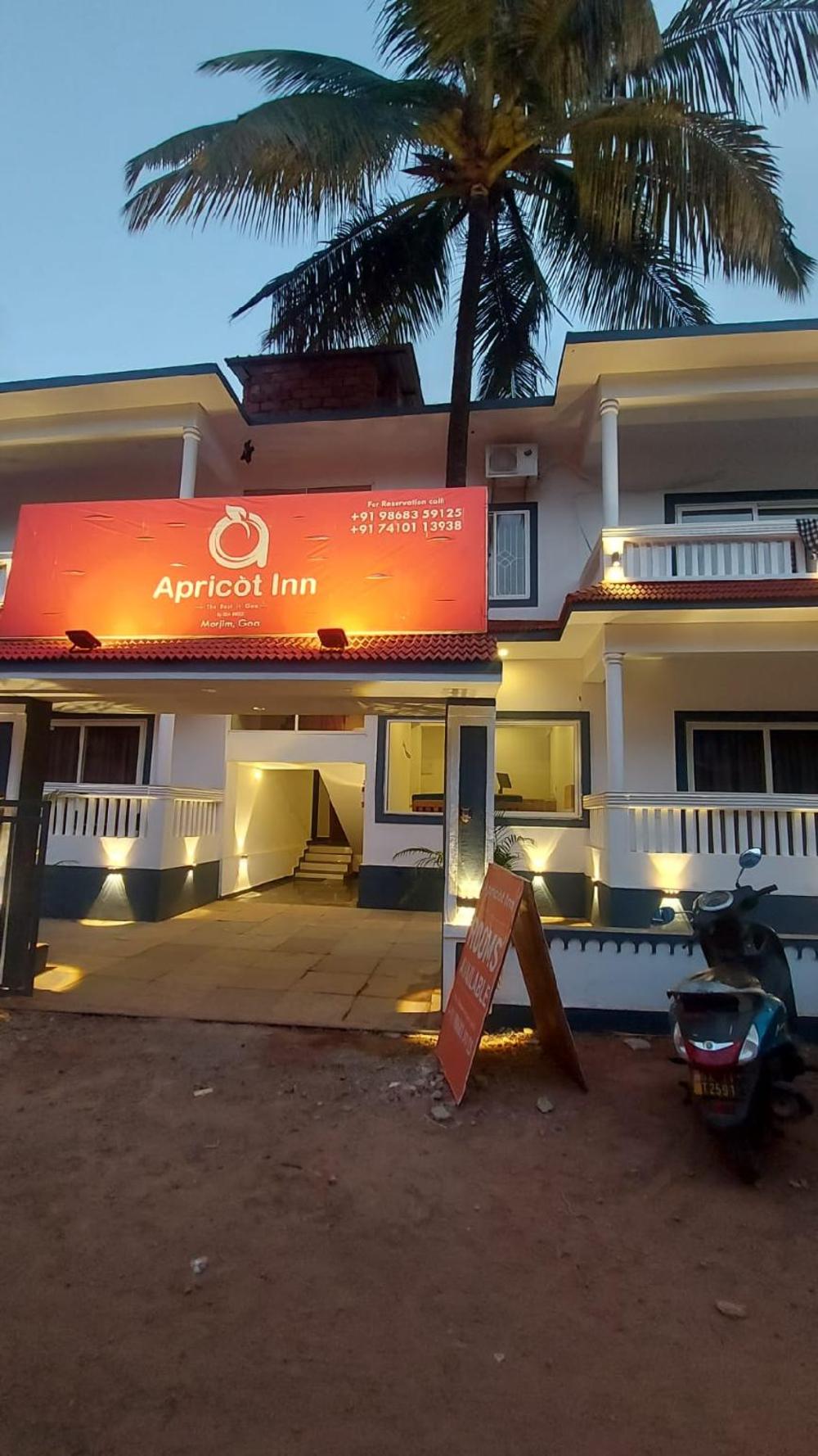apricot inn