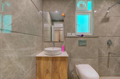 the lodgers luxury 1 bhk serviced apartment sec 43