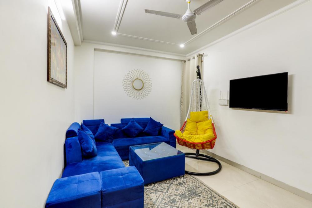 peacefulhuts 1bhk nr yashobhoomi icc and airport