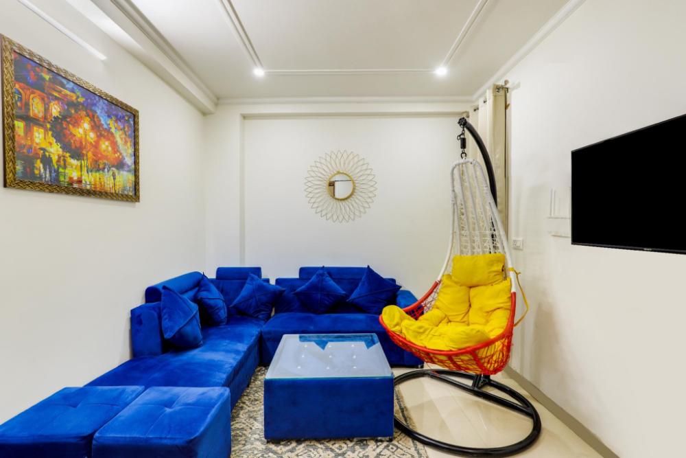 peacefulhuts 1bhk nr yashobhoomi icc and airport