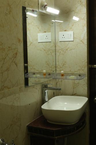 hotel shangri la