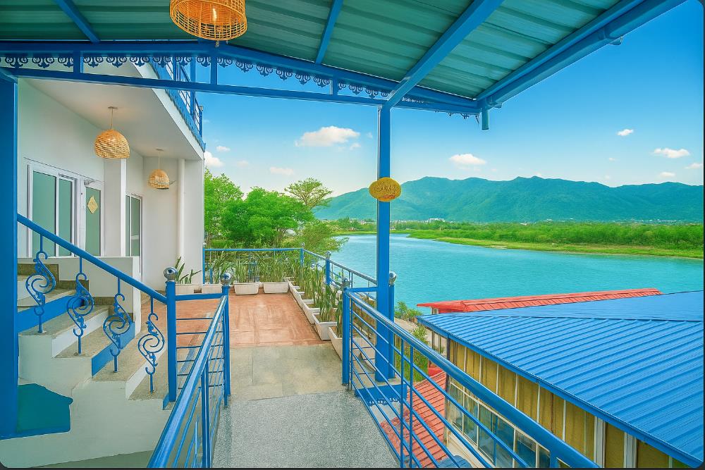 the neeraj ganga cottages