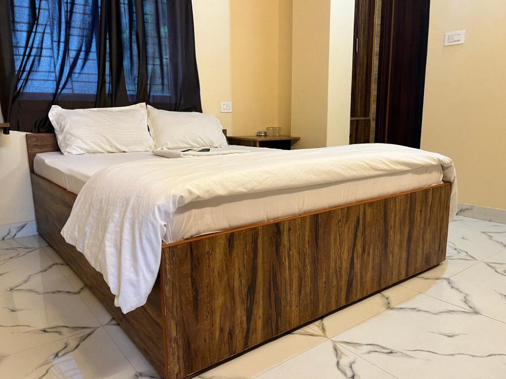 hotel shanti inn 300m from rene tower vfs global