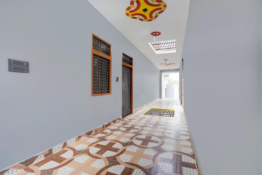 hotel o j k hotel and resturant