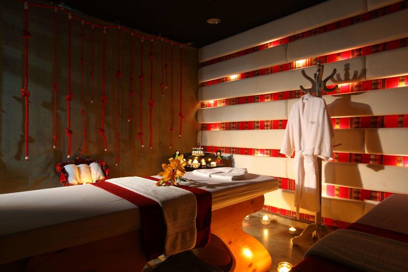 delfines hotel and convention center