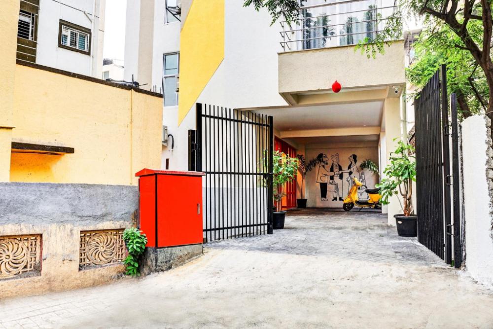 hotel o rova stays near phoenix marketcity viman nagar