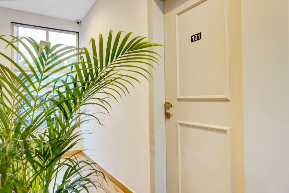 hotel o rova stays near phoenix marketcity viman nagar
