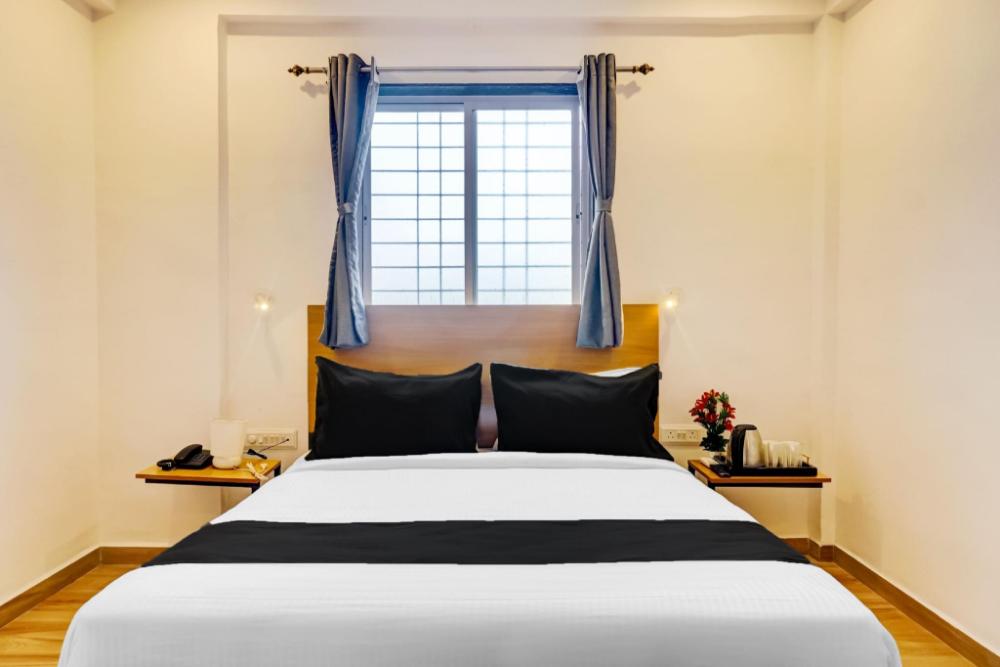 hotel o rova stays near phoenix marketcity viman nagar