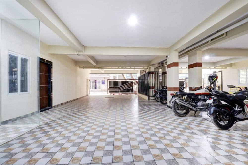 super hotel o sri harshitha grand near zudio star bazaar kundalhalli gate