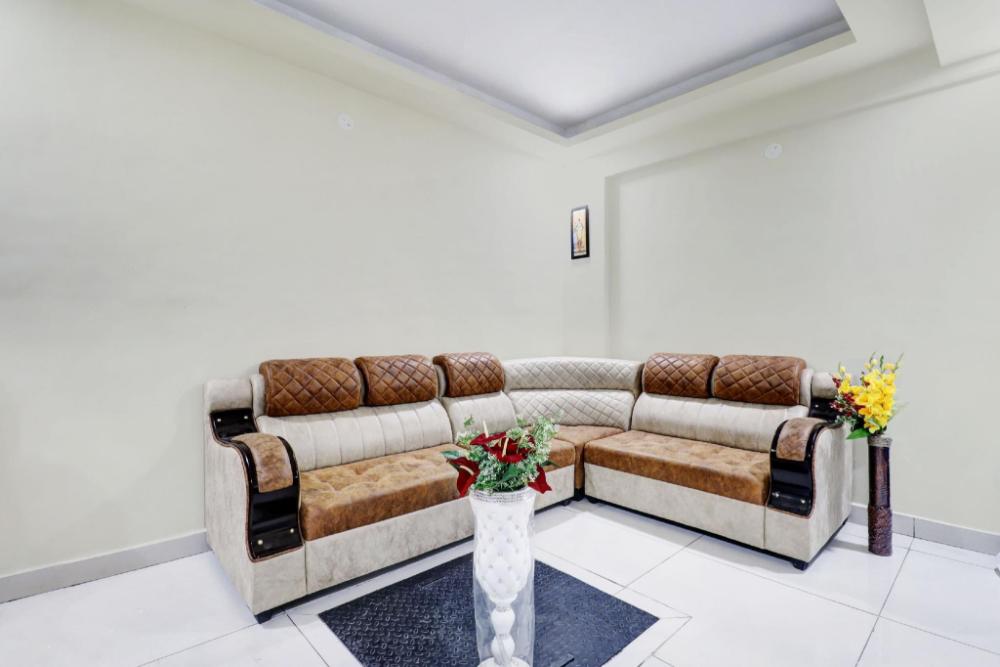 super hotel o sri harshitha grand near zudio star bazaar kundalhalli gate