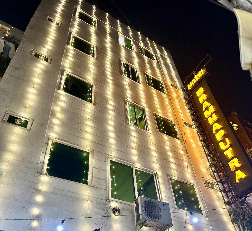 hotel bramhaputra i near new delhi railway station