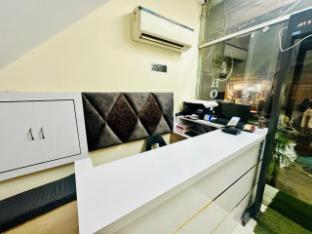 hotel bramhaputra i near new delhi railway station