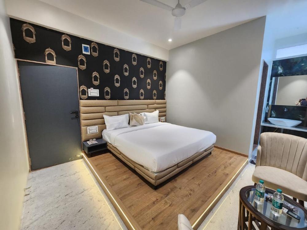 dnyanprabha executive