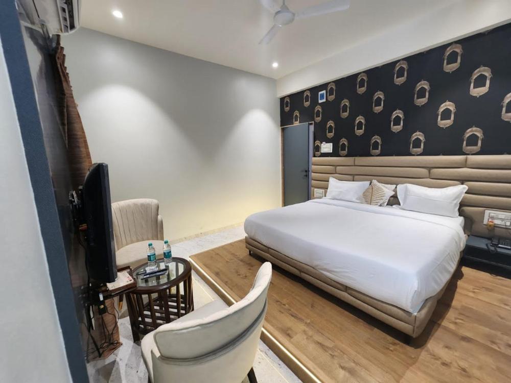 dnyanprabha executive