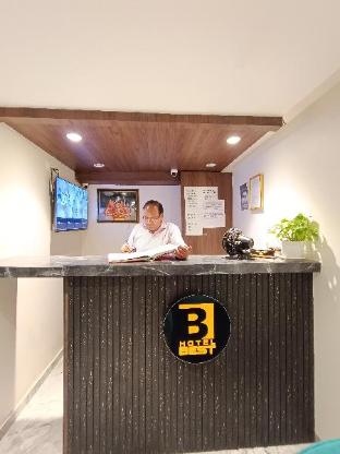 hotel best near kokilaben hospital andheri west