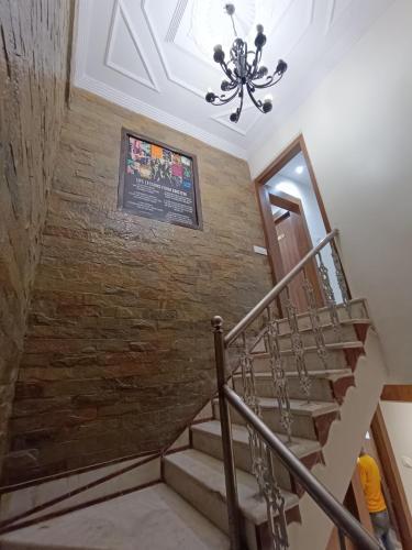 hotel best near kokilaben hospital andheri west
