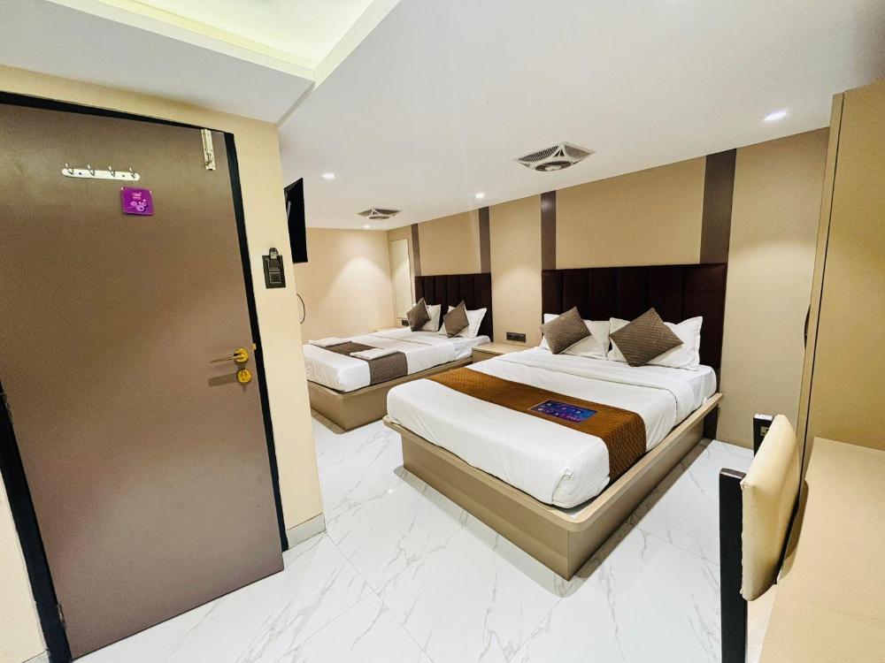 hotel dolphin residency