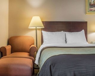 Quality Inn,Near Kenan Center,3 star