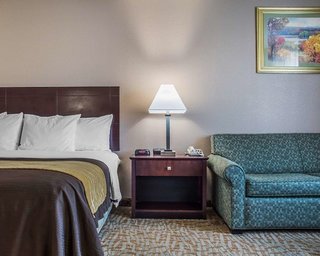 Quality Inn,Near Kenan Center,3 star