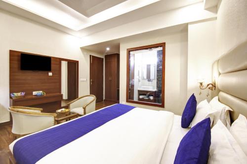 marks hotel and banquet