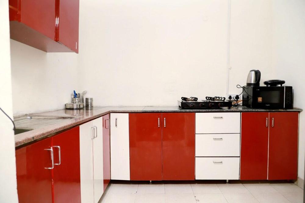 divine india service apartment 3bhk e28 saket 1b