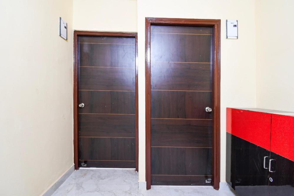 hotel o shivam regency near acropolis mall