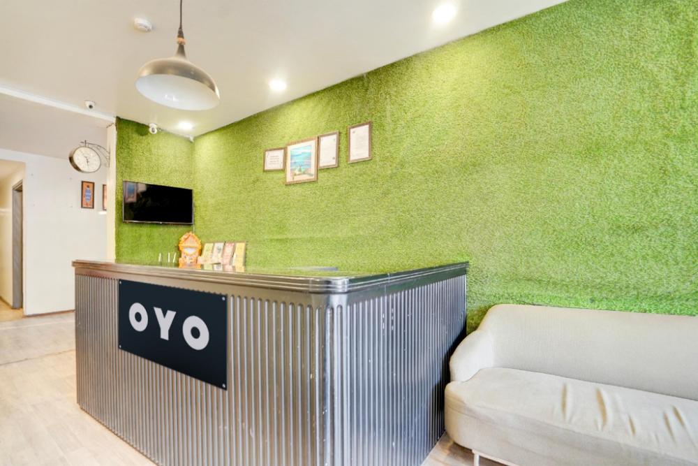 super hotel o britania chowk