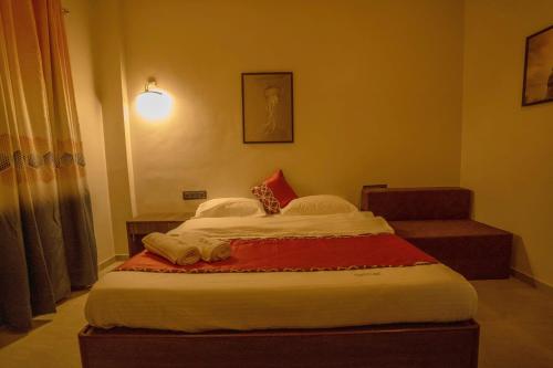 coastal bay inn by green apple stays