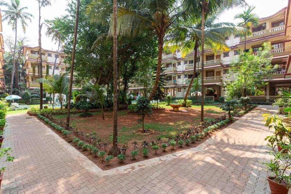 roomzaway 4205 b pool wi fi parking and kitchen