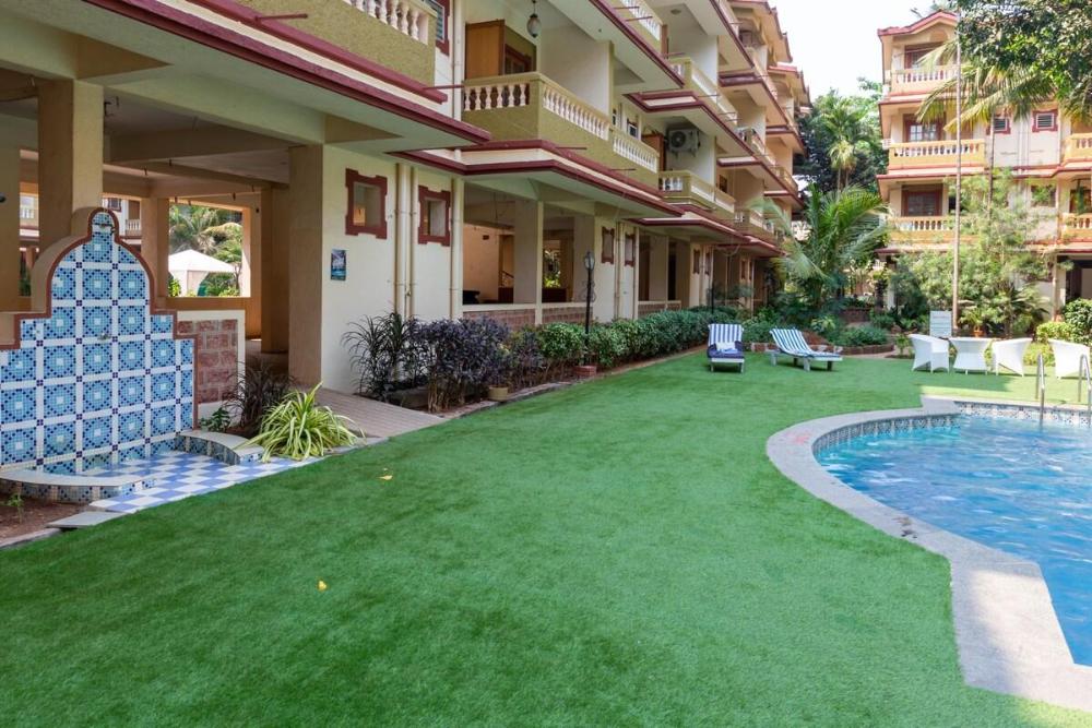 roomzaway 4205 b pool wi fi parking and kitchen