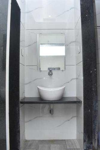 hotel sai vishvakarma