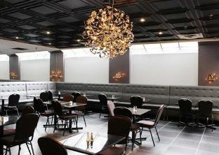 Lelux Hotel,Near University Of Quebec-Montreal,3 star