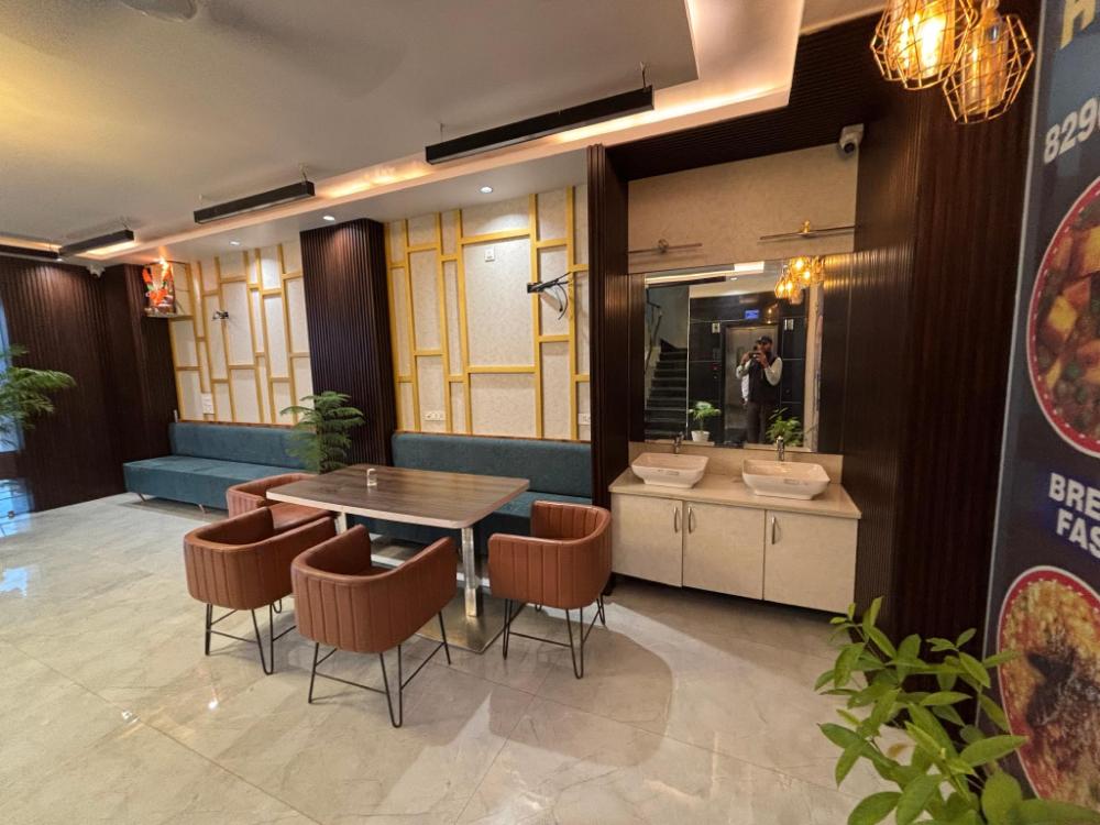 hotel modern palace