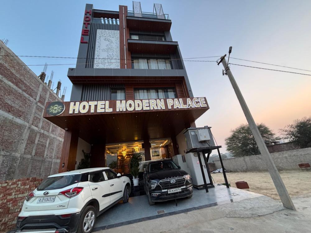hotel modern palace