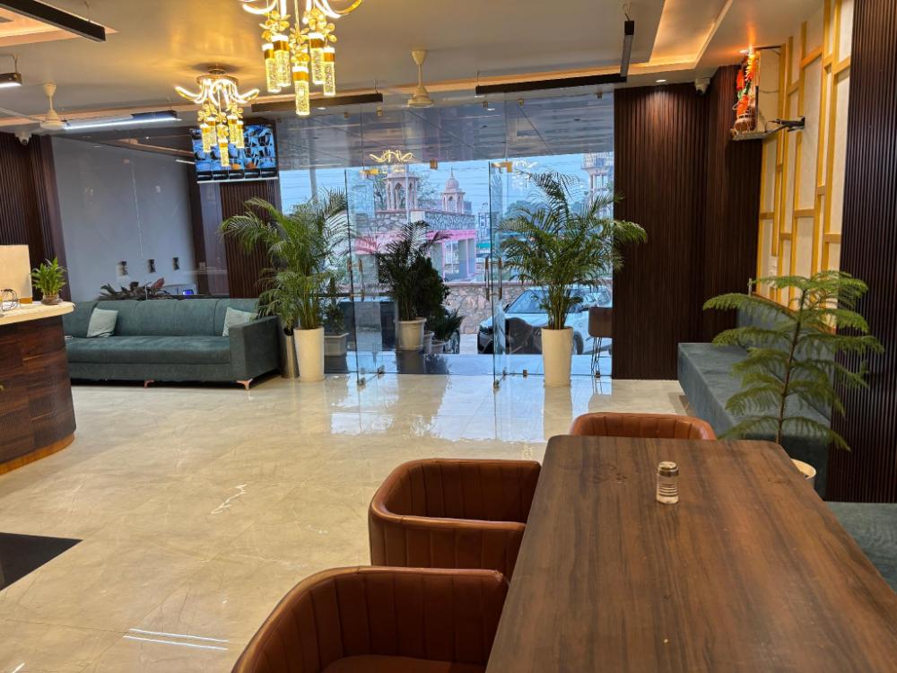 hotel modern palace