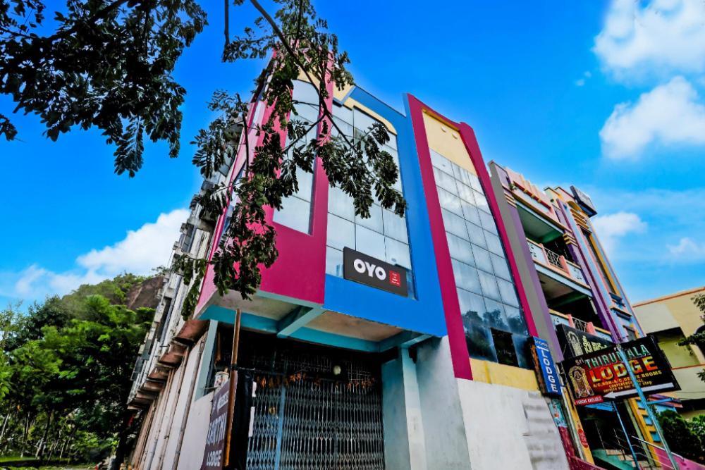 spot on sri karthik grand inn